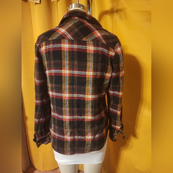 Nice Flannel Shirt - Picture 3 of 4